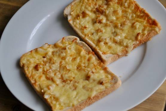 CHEESE ON 2 TOAST