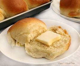 BUTTERED ROLL 