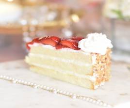 STRAWBERRY GATEAU